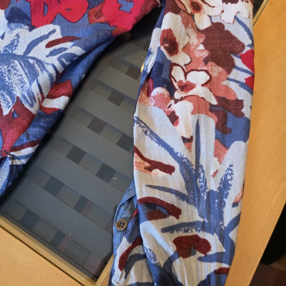 John Mark Floral Denim Blouse - Red, Blue, White - Picture 5 of 10